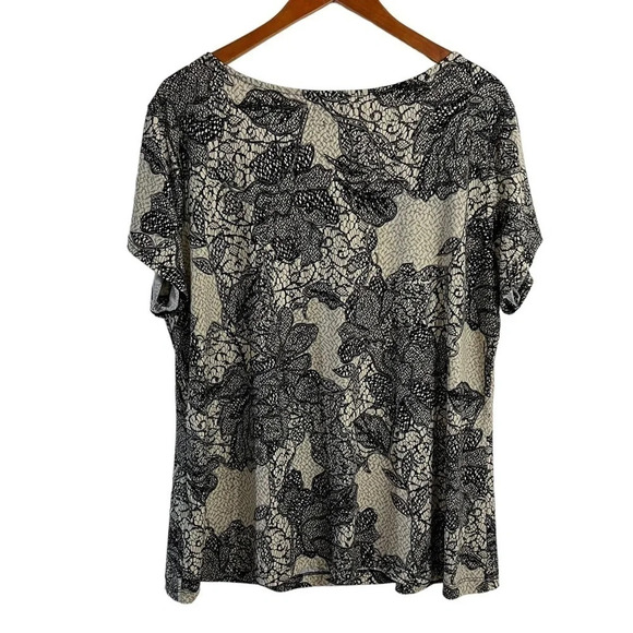 Van Heusen Blouse XXL Rose Floral Ruffled Square Neck Cream Black Gray Dressy - Picture 2 of 6